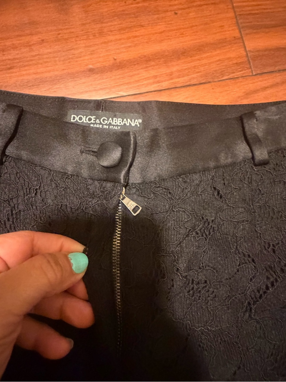 Dolce & Gabbana Black Lace Cropped Trousers - Picture 8 of 14
